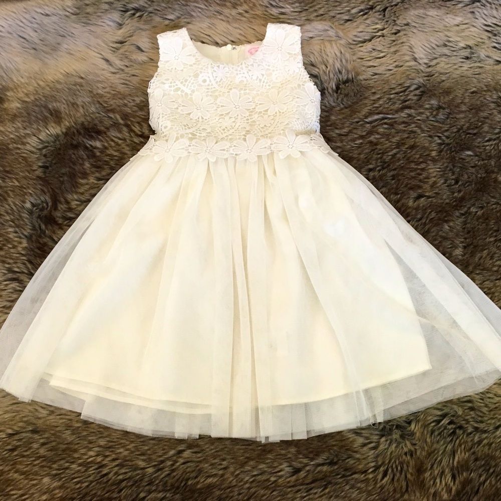 Popatu Tulle/Lace Tie-Back Dress